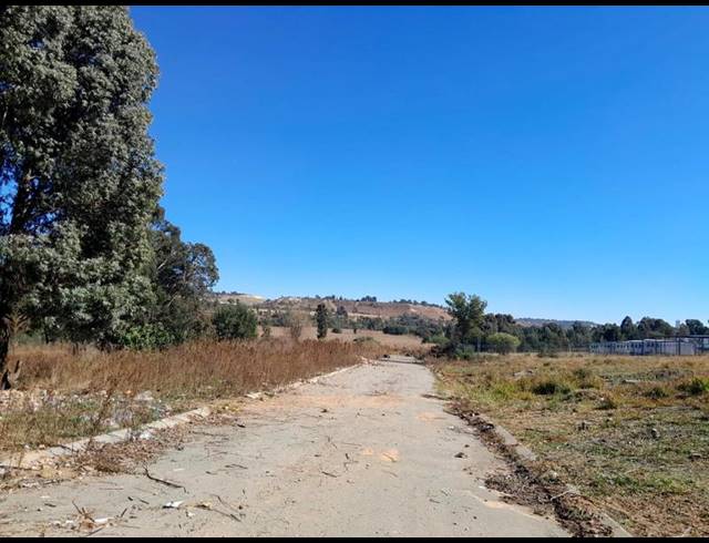LAND FOR SALE IN FLEURHOF